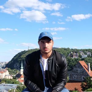 Meet your Posher, Jonathan